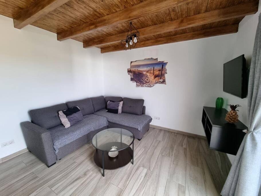 Apartamento En Mala Con Vista Al Mar Exterior photo